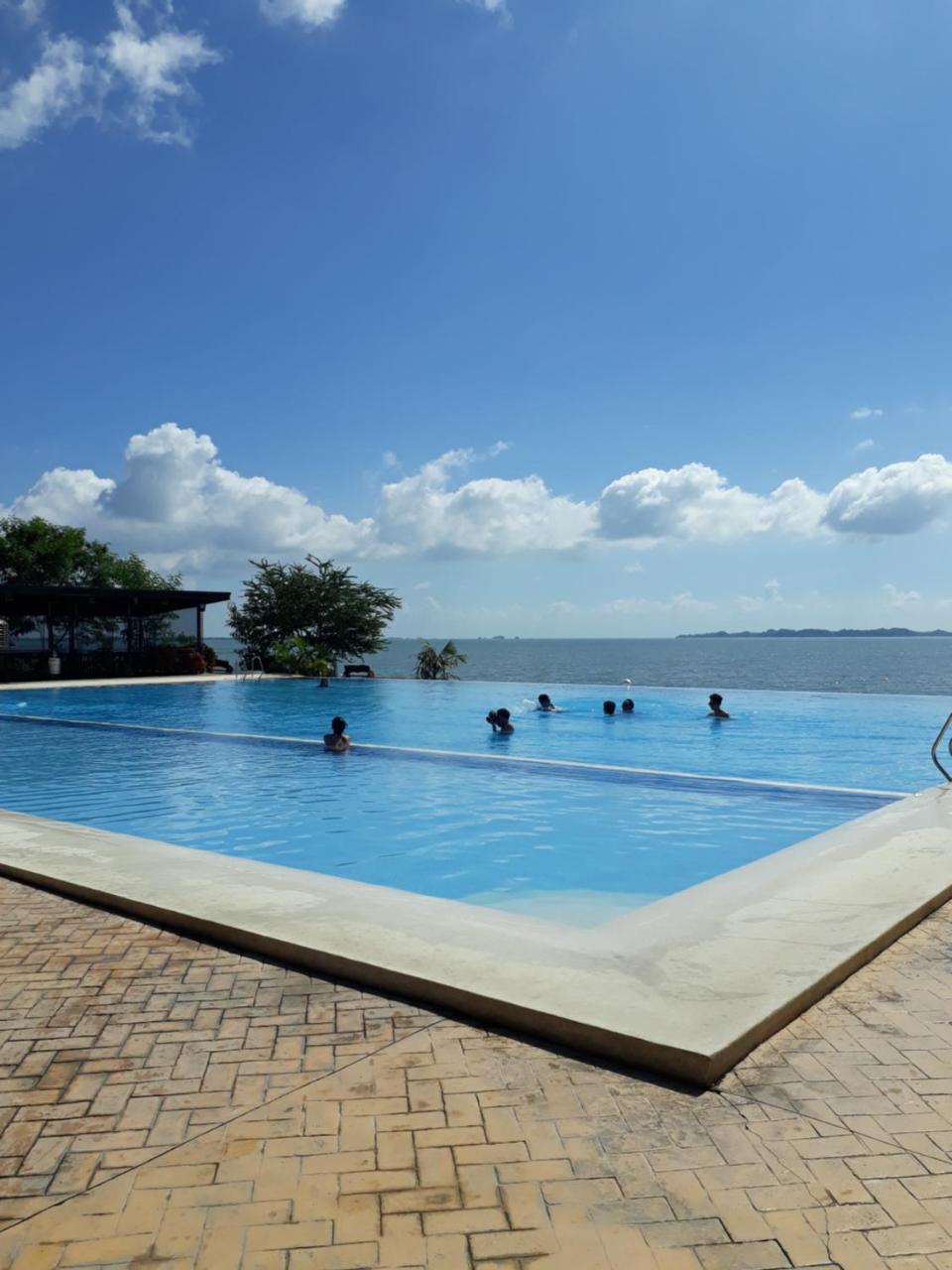 Sea Garden Resort Iloilo Luaran gambar